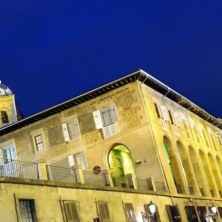 La Casa De Los Arquillos Vitoria-Gasteiz Luaran gambar