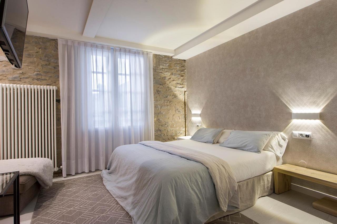 La Casa De Los Arquillos Vitoria-Gasteiz Luaran gambar